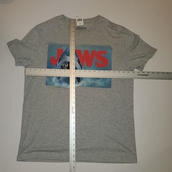 Universal Studios Jaws Graphic T-Shirt Hybrid Apparel Adult L NWT - Picture 8 of 11